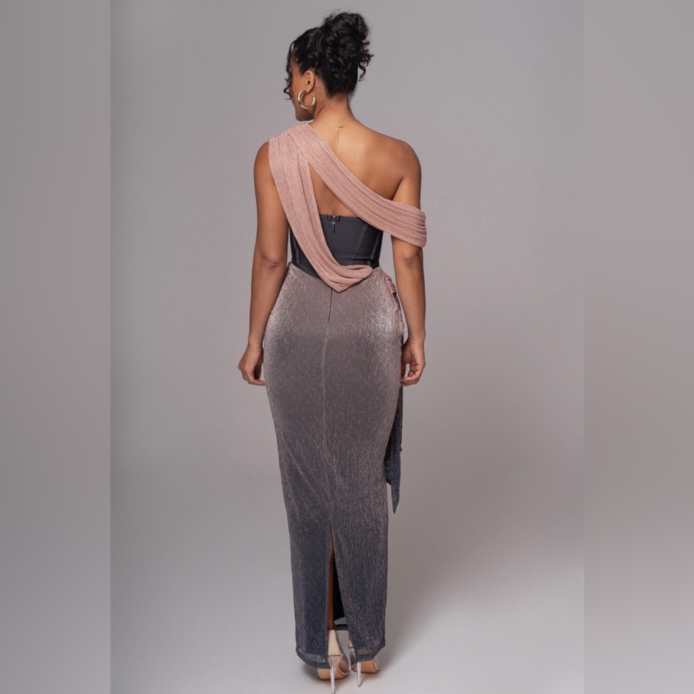 JLUX Label Gown Celestina - Picture 3 of 5